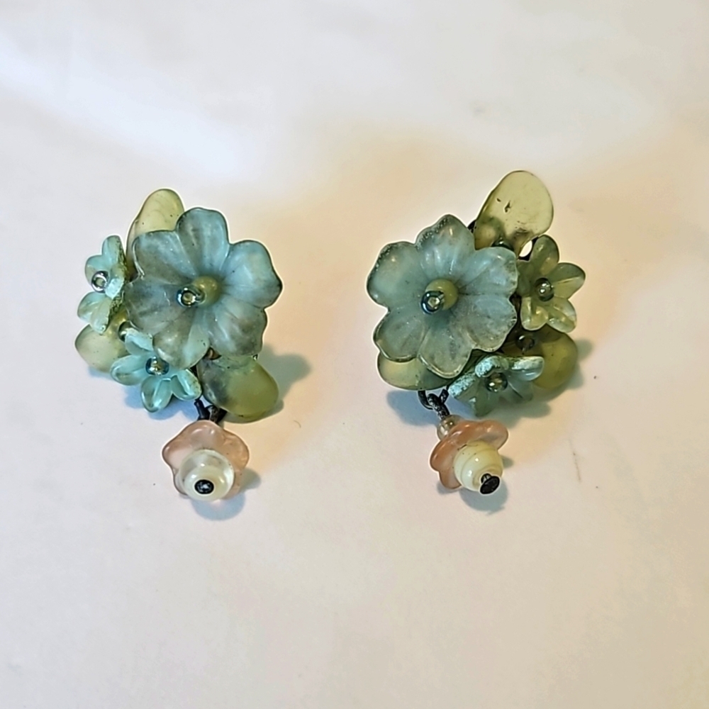 Vintage Floral Stud Earrings Blue Green